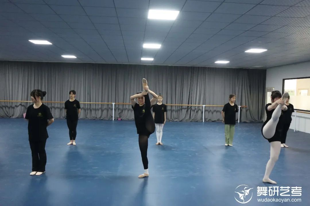 2023年舞研四川校区 | 五一集训营圆满落幕！舞蹈生的“完美蜕变”就在这里！