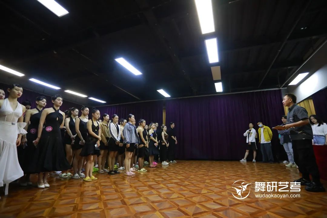 舞研国标5月大测丨夯实基础踏实向前，燃情五月完美收官，继续向梦想进发！