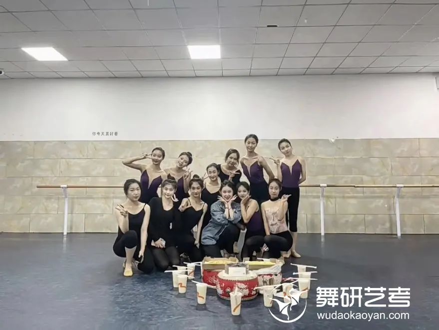 河北舞研2023届舞蹈艺考学员专访丨没有什么是阻挡你不努力的理由