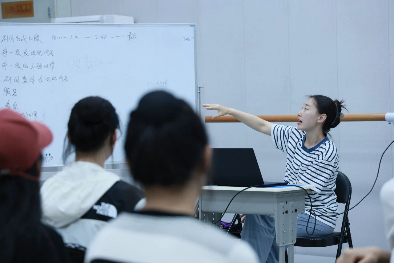 盛夏逐夢，未來可期！北京舞研舞蹈學校第一期暑假選拔體驗營圓滿結(jié)營！