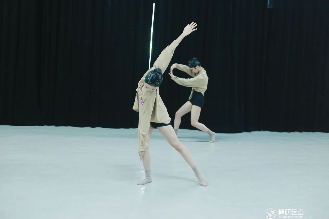 舞蹈生的四折叠，怎么折都有舞蹈面儿，面面俱到｜广东舞研10月大测