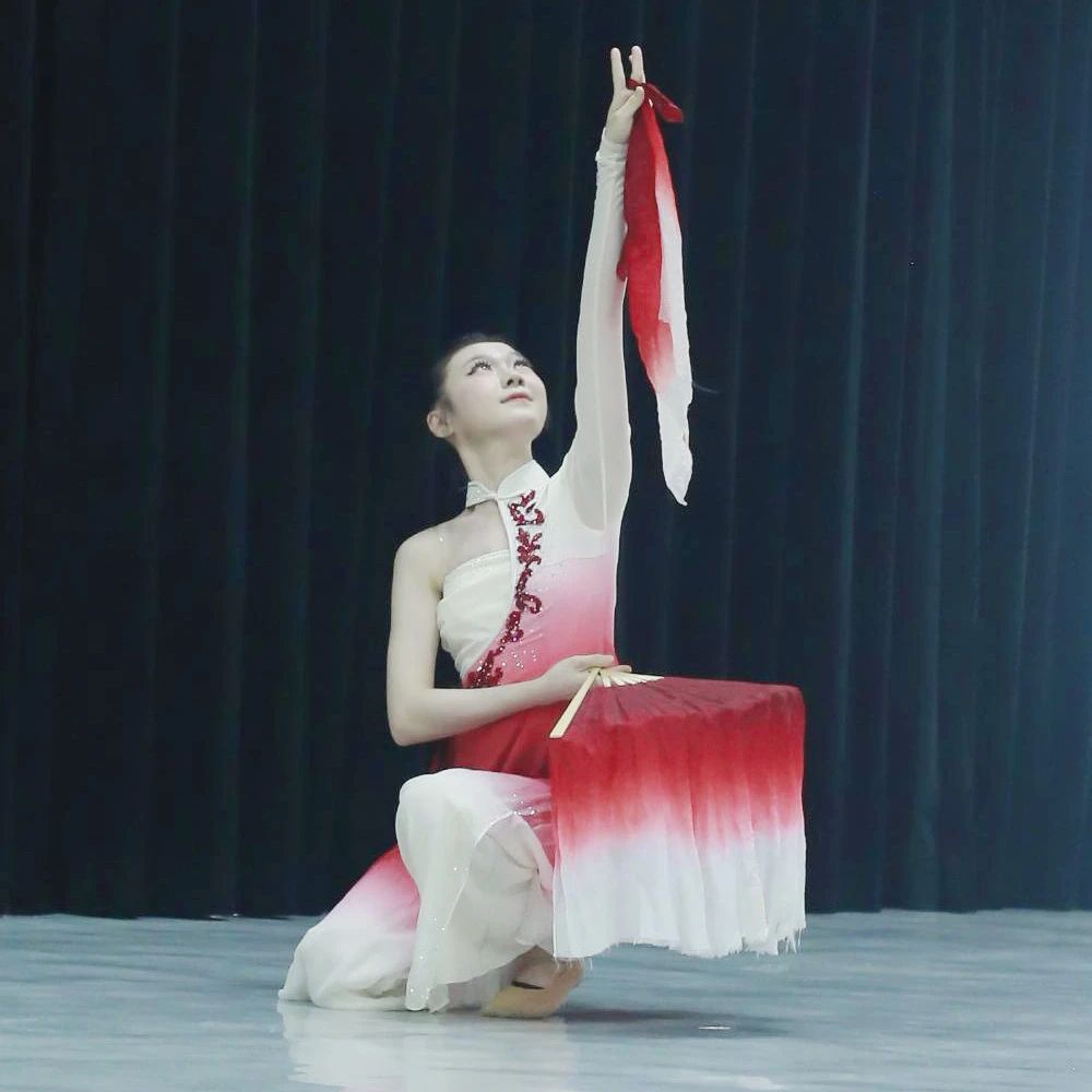 舞蹈生的四折叠，怎么折都有舞蹈面儿，面面俱到｜广东舞研10月大测