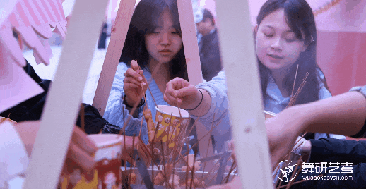 舞研总部北京校区·万圣节狂欢夜丨青春进行时，狂欢不停歇，今夜不给糖就捣蛋~