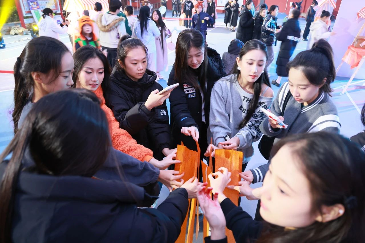游园会，创意市集，狂欢派对…舞研惊奇夜现场回顾！