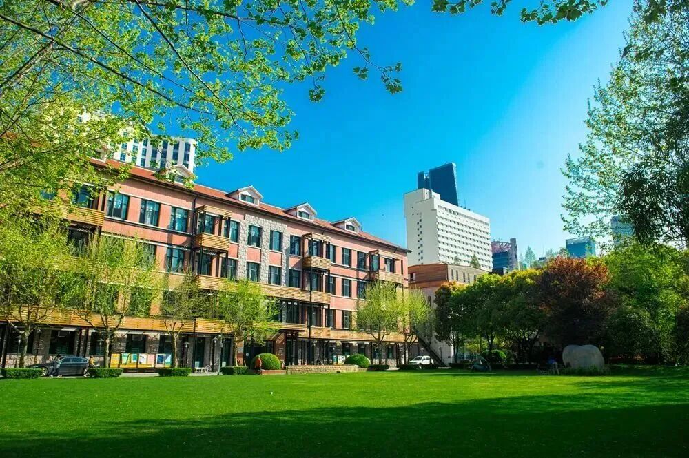 2026年上海戏剧学院音乐类、舞蹈类校考专业本科招生简章