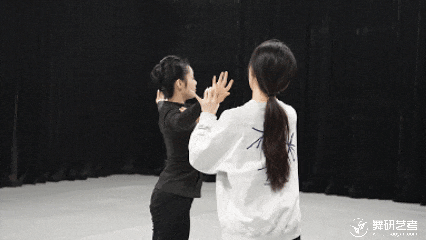 舞研26届校考特训班丨湖北限招24人！定制专攻赢在起点，就选校考定向班！