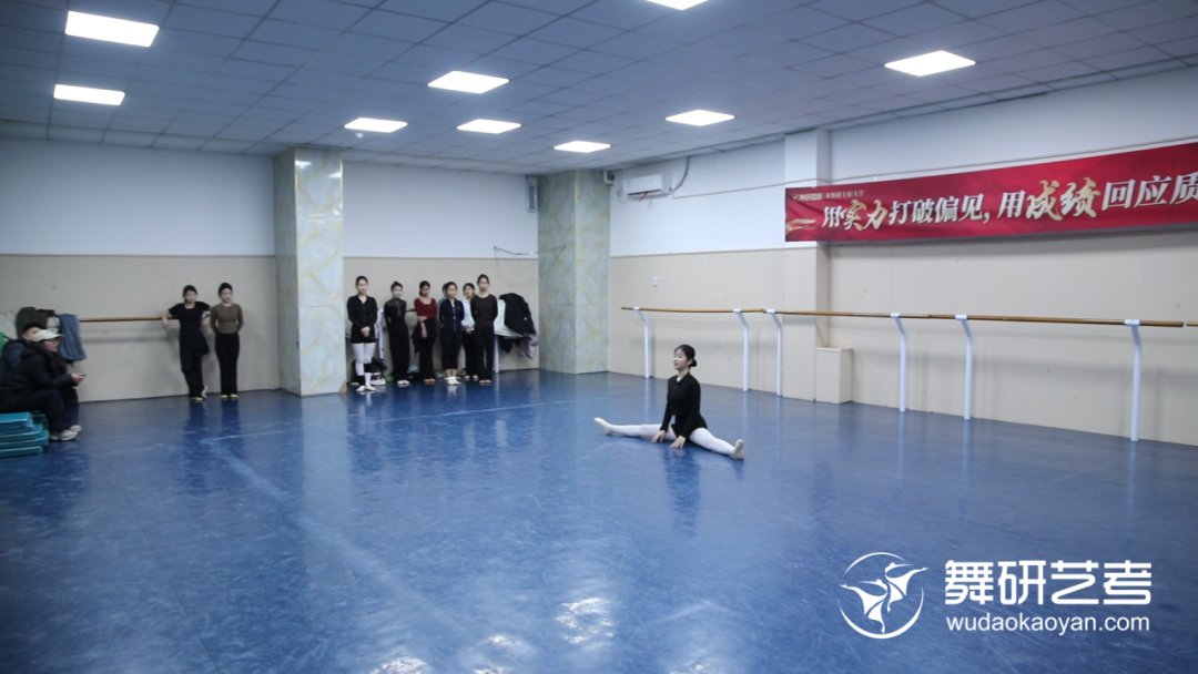 舞研寒假营盛大开营 | 以温暖相迎,以专业启程,我们开练啦! 舞研寒假营盛大开营 | 以温暖相迎,以专业启程,我们开练啦!