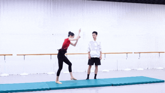 舞研「疯狂星期六」：锁定每月第三周周六，一年仅12次，四大核心课程免费开放！