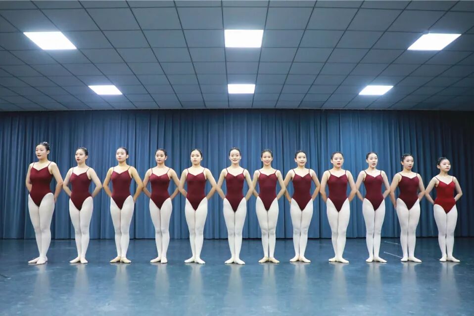 舞研「疯狂星期六」：锁定每月第三周周六，一年仅12次，四大核心课程免费开放！