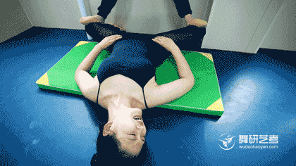 直击舞蹈艺考生灵魂一问：知道你的对手都在如何努力吗？让舞研21届的学员们来告诉你！