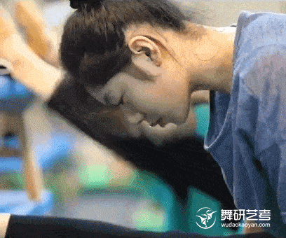 又一批“狠人”诞生了，舞蹈生不为人知的另一面原来是这样的……