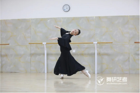 舞研国标月测丨他们震撼开场！来舞研，全面打响国标舞艺考之战！