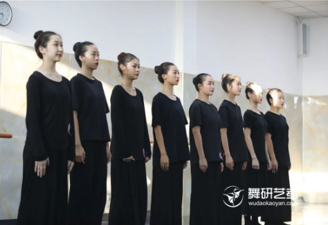 舞研国标月测丨他们震撼开场！来舞研，全面打响国标舞艺考之战！