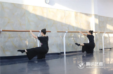 舞研国标月测丨他们震撼开场！来舞研，全面打响国标舞艺考之战！