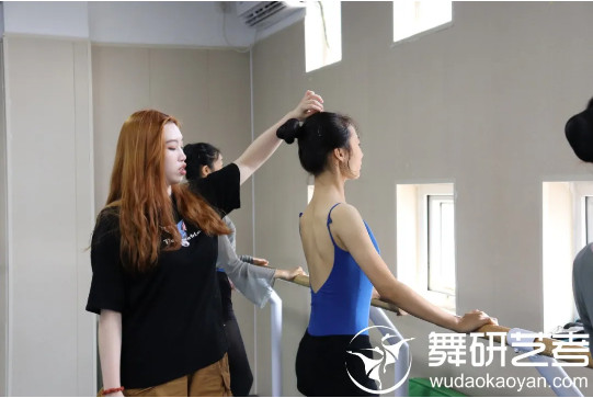 在河南舞研艺考，你将会如何度过你的一天？