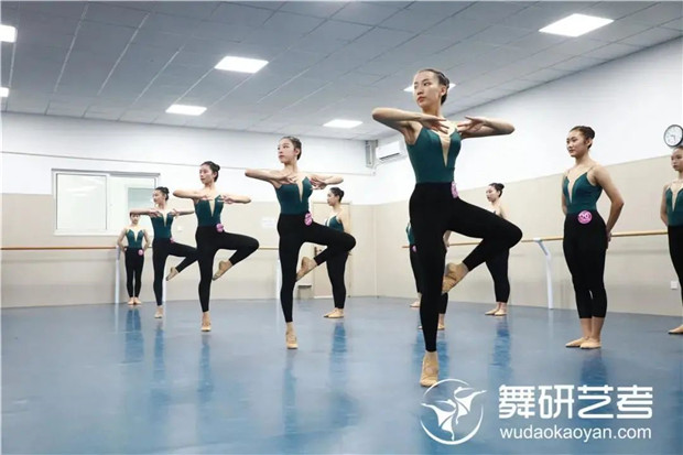 舞蹈艺考生如何拥有让别人羡慕的舞蹈技巧？