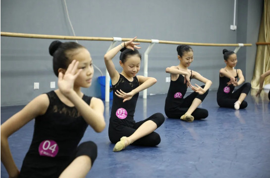 孩子參加舞蹈比賽對于備考舞蹈附中有意義嗎？